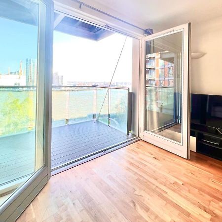 ロンドンFairmont Avenue E14 9Pqアパートメント エクステリア 写真